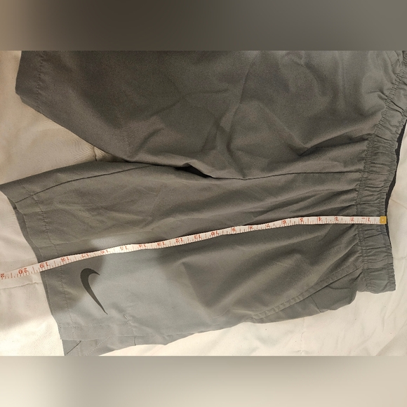Nike Dri-FIT Shorts, size S (30), gray. - Picture 5 of 5